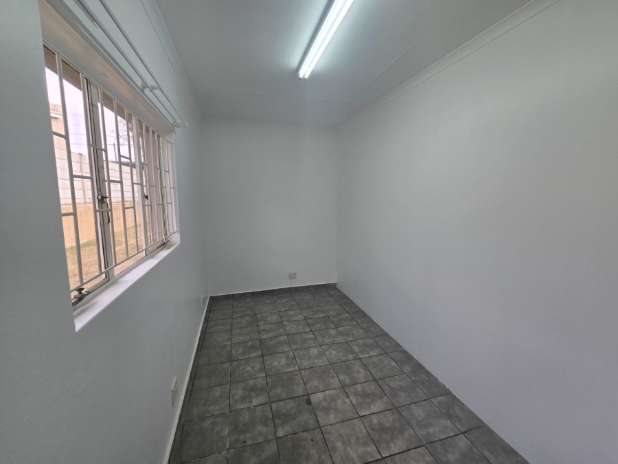 To Let Commercial Property for Rent in Hospitaalheuwel Free State